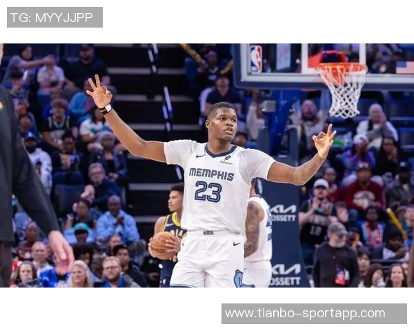 灰熊记者怒斥追梦在场上犯规后毫无悔意的行为令人失望